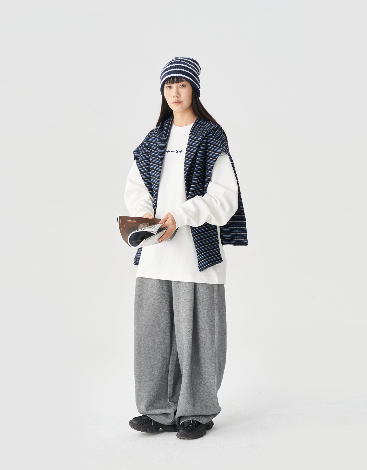 TopBasics Three Pockets Oversized Sweat Pants