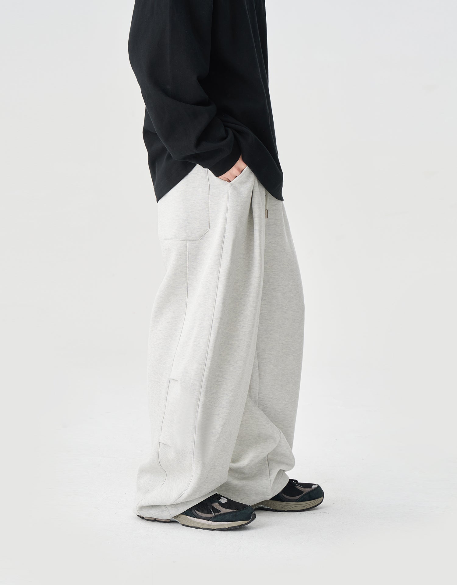 TopBasics Three Pockets Oversized Sweat Pants