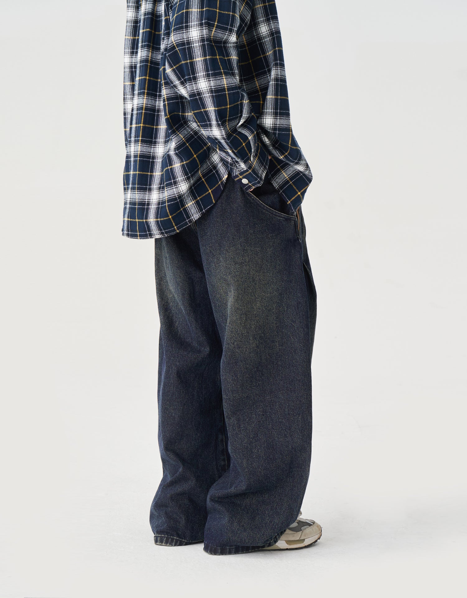 TopBasics Work Washed Barrel Leg Denim Pants