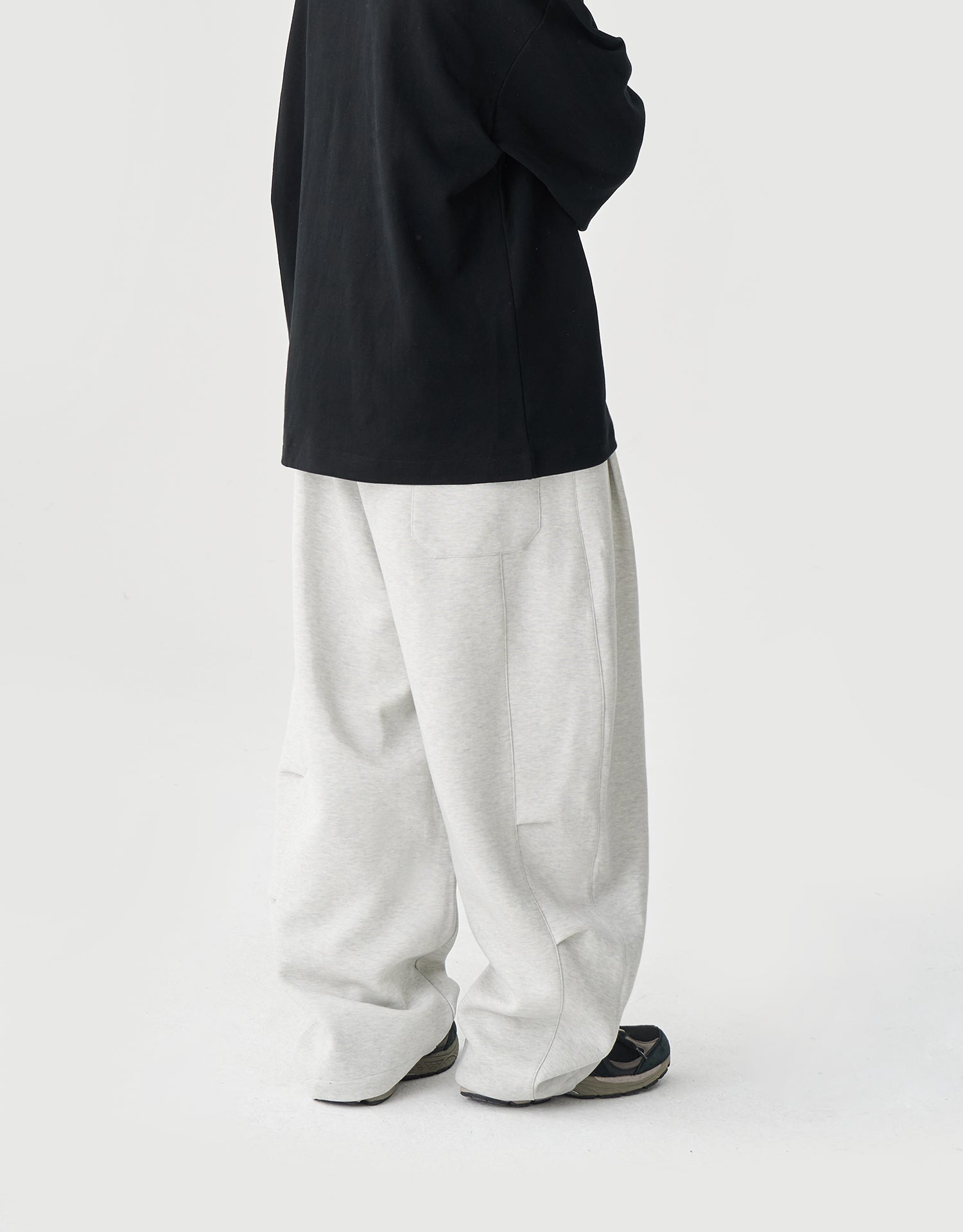TopBasics Three Pockets Oversized Sweat Pants