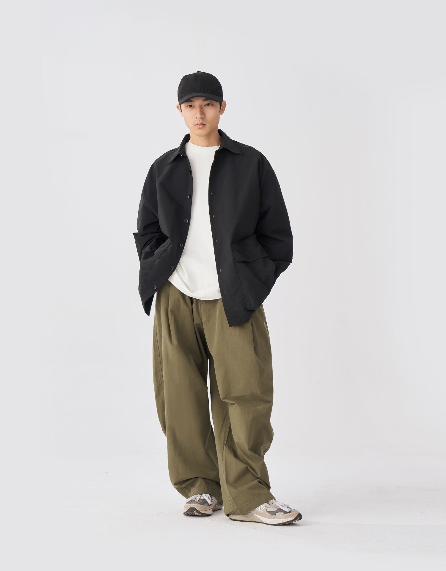 TopBasics Three Pockets Barrel Leg Pants