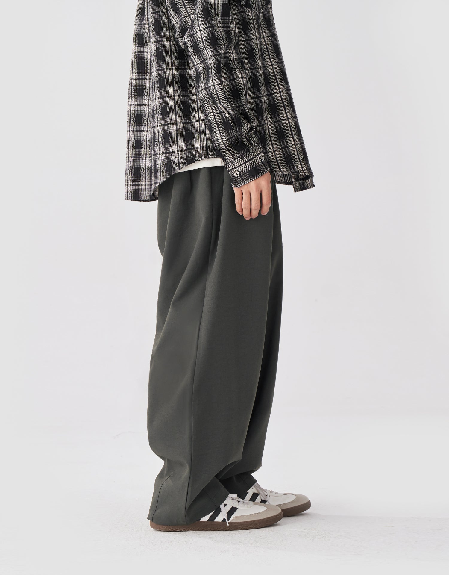 TopBasics Pleated Balloon Trousers