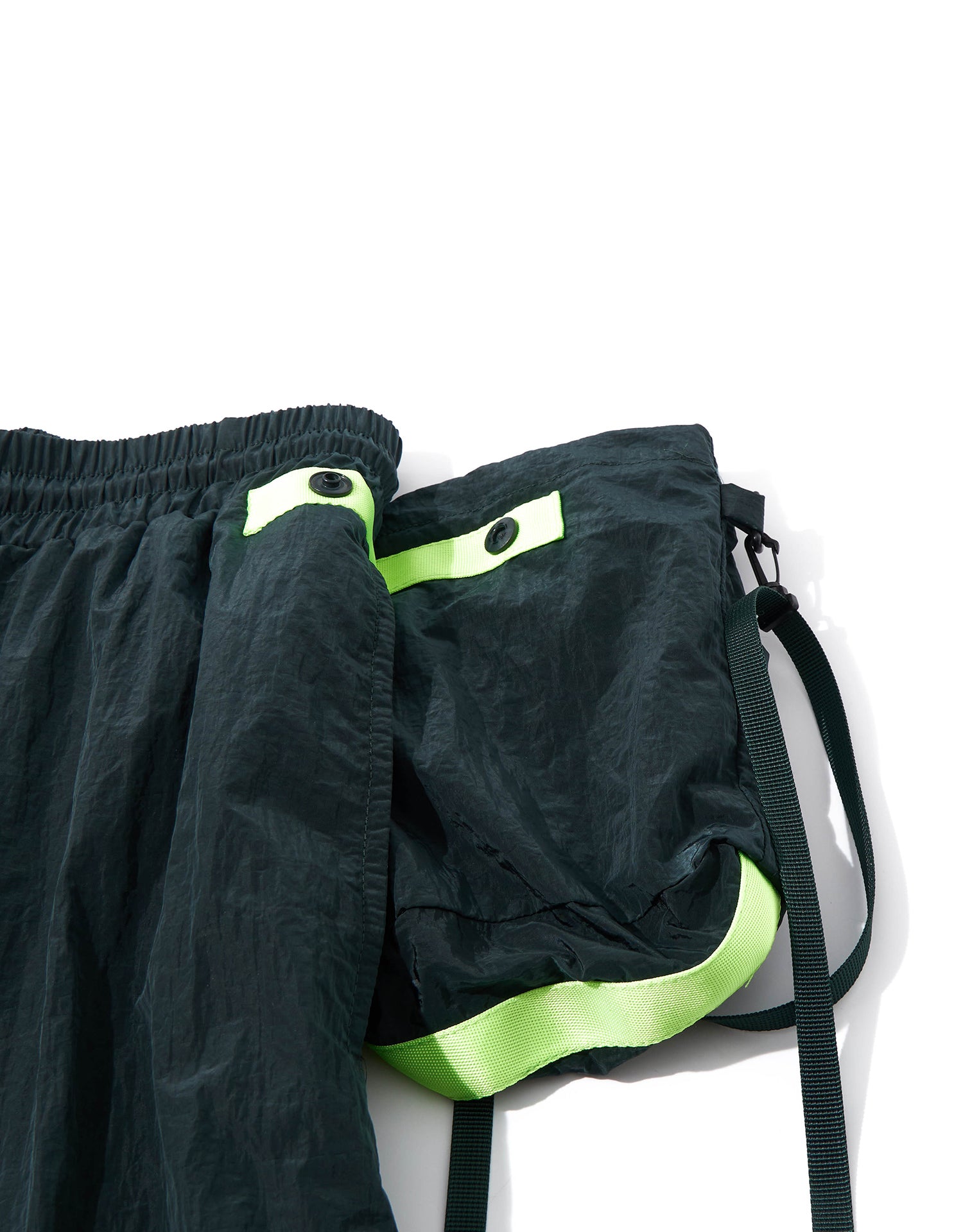 TopBasics Detachable Bottle Holder Outdoor Shorts