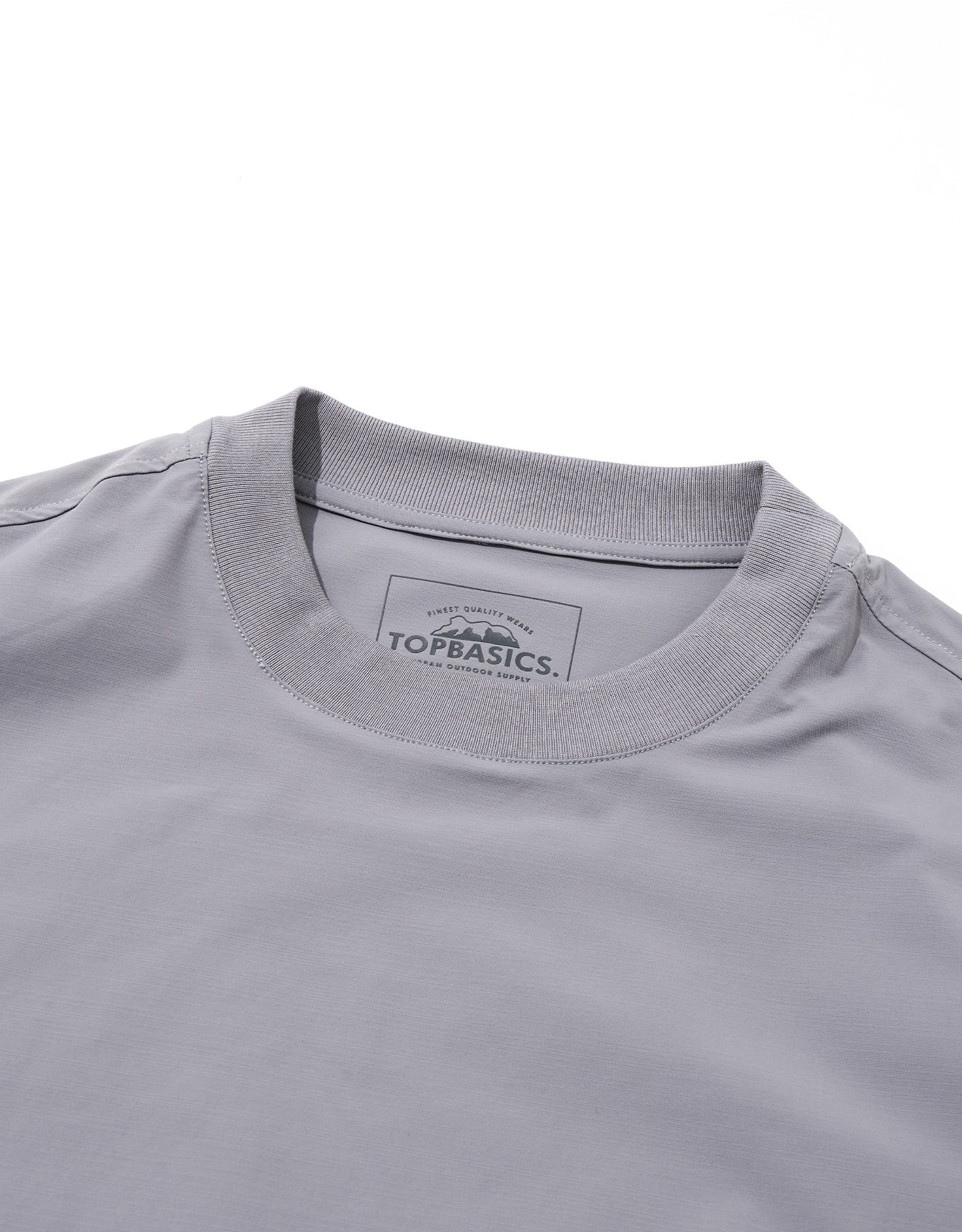 TopBasics Two Zip-Pockets Outdoor T-Shirt